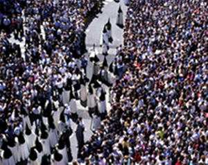 Penitentes de la Cofraria Macarena